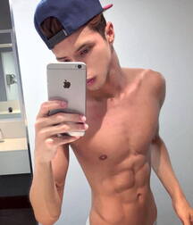 Selfie Hotties!!  60ba3c878d214.jpg