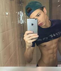 Selfie Hotties!!  60ba3c8c9e547.jpg