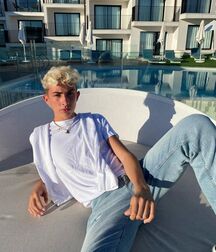 Bday Boy Lewys!!  60beb4c737ca7.jpg