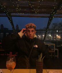 Bday Boy Lewys!!  60beb4ca762ae.jpg