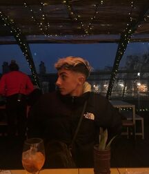 Bday Boy Lewys!!  60beb4cc3f500.jpg