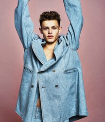 Hot Model Bram!!  60bff48227d4f.jpg