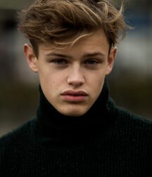 Hot Model Bram!!  60bff48c22178.jpg