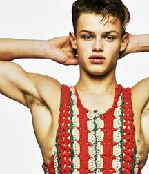 Hot Model Bram!!  60bff49a5d682.jpg