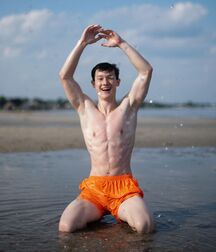 Hot Model Andrew!!  60c2b27e9a37b.jpg