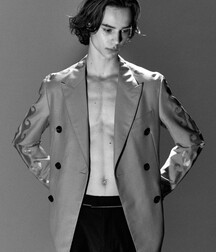 Model Boy Huug!!  60c40af793d23.jpg