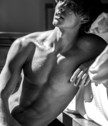 Random Hotness!!  60c4164b8daaa.png