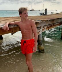 Usual Suspect Aydin!!  60c5561185d59.jpg