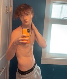 Tik Tok Hottie Rhys!!  60c5700070530.jpg