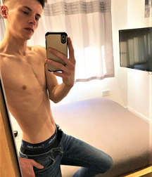 Random Hotness!!  60c919bec7931.jpg