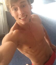 Random Hotness!!  60c919cc157a8.jpg