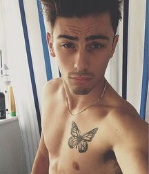Model Boy Jordan!!  60c91e7818d4a.jpg