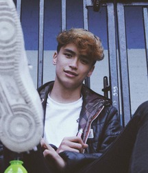 Model Boy Brad!!  60cc1214ccd97.jpg