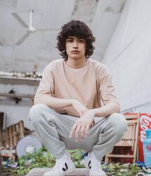 Model Boy Brad!!  60cc1240612f3.jpg