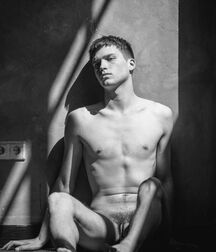 Bare Boys!!  60ce91aab094c.jpg