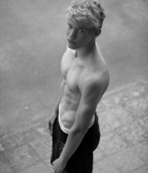 Random Hotness!!  60cf541b40f43.jpg