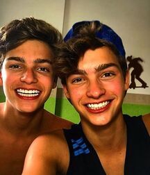 The Scribel Twins!!  60cfd8f64be1a.jpg