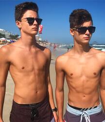 The Scribel Twins!!  60cfd907b576f.jpg