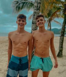 The Scribel Twins!!  60cfd94cd5f5b.jpg