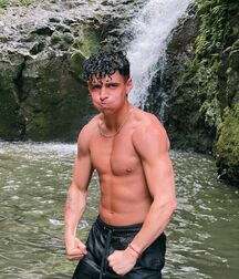 Bday Boy Zach!!  60d1ba5710ae7.jpg