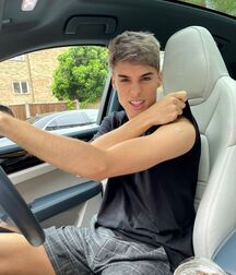 Bday Hottie Raphael!!  60d2668e0cff1.jpg