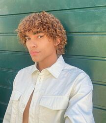 Super Model Dylan!! 60d4ea28b399d.jpg
