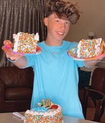 Tik Tok Owen!!  60d50769d1cd9.jpg