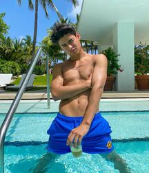 Skins Gallery Andrew!!  60d71df71264c.jpg