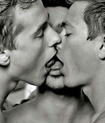 Random Hotness!!  60d8fde3b8688.jpg