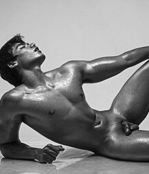 Bare Boys!! 60d8fffe3e19d.jpg