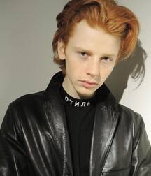 Pretty Ginger Daniil!!  60dbbad9be0f5.jpg