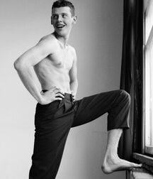 Pretty Ginger Daniil!!  60dbbaec145d8.jpg