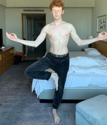 Pretty Ginger Daniil!!  60dbbaf2e5e36.jpg