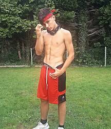 Random Hotness!!  60dc5f1f5e756.jpg