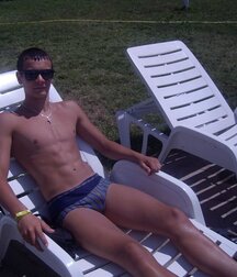 Random Hotness!!  60dc5f232e675.jpg