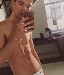 Random Hotness!!  60dc5f305d6c6.jpg
