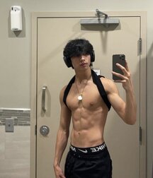 Random Hotness!!  60dc5f3228523.jpg