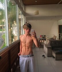 Random Hotness!!  60dc5f361460e.jpg