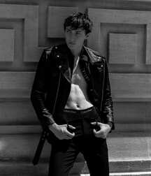 Hot Model Anthony!!  60dd1e5430e66.jpg