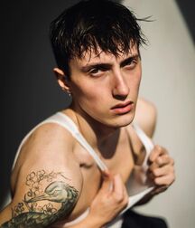 Hot Model Anthony!!  60dd1e741d1d1.jpg