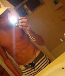 Selfie Hotties!!  60ddd76cbad60.jpg