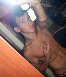 Selfie Hotties!!  60ddd786209e9.jpg