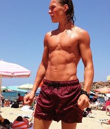 Random Hotness!!  60ddd7dfc72e2.jpg