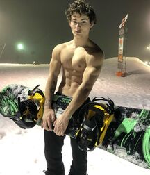 Random Hotness!!  60ddd808e646a.jpg