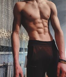 Random Hotness!!  60ddd81a8cb2f.jpg
