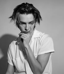 Photographer Connor Brashier!!  60de482624bf8.jpg