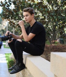 Photographer Connor Brashier!!  60de484c3c2ab.jpg