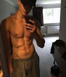 Random Hotness!! 60df32a0d166f.jpg
