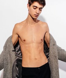 Random Hotness!!  60df32e226d14.jpg