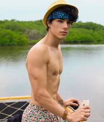 Random Hotness!!  60df32eb58547.jpg